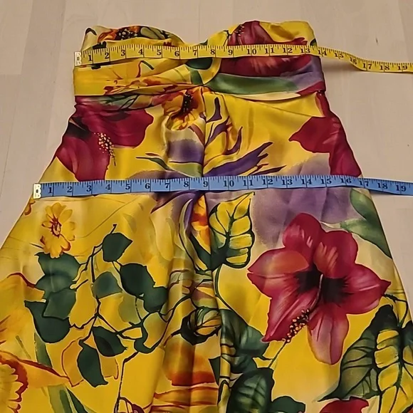 LIKE NEW Y2K Cache 100% Silk Floral Print Balloon Hem Strapless Dress - Picture 4 of 16